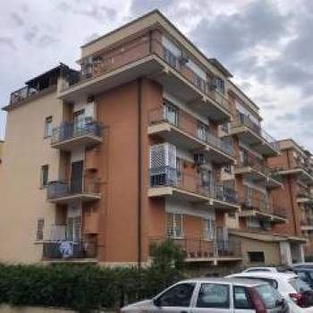 Appartamento in affitto a Roma (Roma)