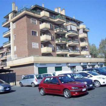 Appartamento in affitto a Roma (Roma)