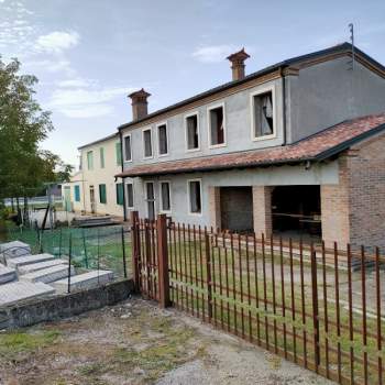 Villa in vendita a Legnago (Verona)