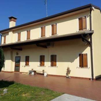 Casa singola in vendita a Porto Viro (Rovigo)